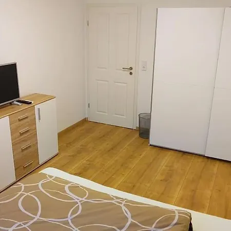 Apartment Frisch Renovierte Dettum