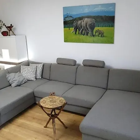 Frisch Renovierte Lejlighed *